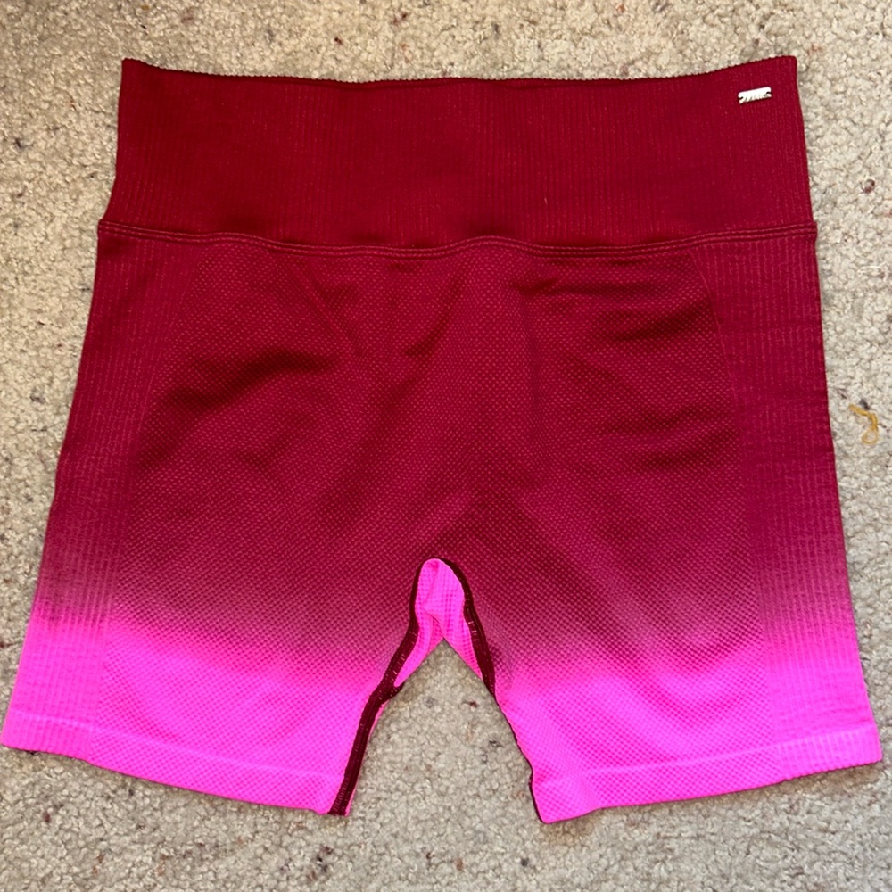 NWT PINK ACTIVE Victoria’s Secret ombré seamless bike short
